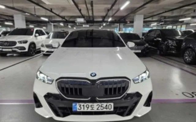 인천중고차할부조회 5시리즈 (G60) 520i 매물 사진 14 - 2026/01 9,700km